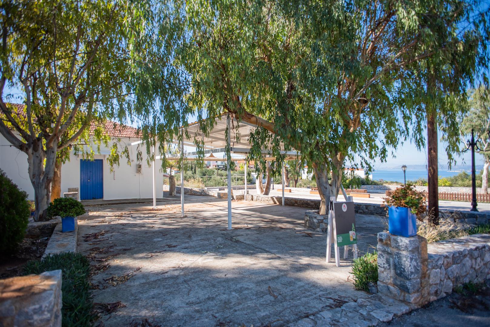 Kokkino Chorio Your Home on Crete, Real Estate Agency