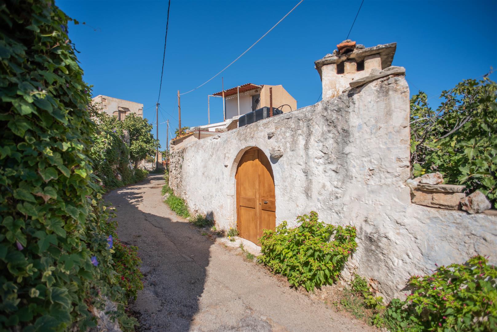 Kokkino Chorio Your Home on Crete, Real Estate Agency